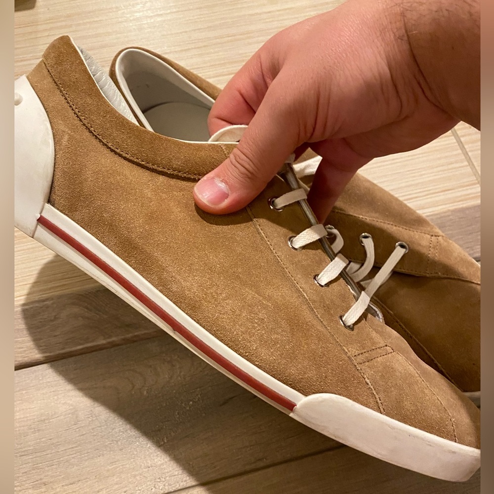 Gucci Low Suede Sneakers - Picture 6 of 9